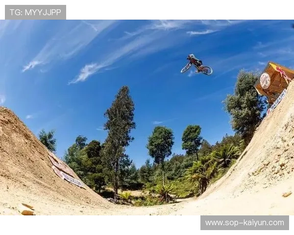 二十年变迁：回顾速降世界杯赛道设计从“疯狂”到“科学”的演进